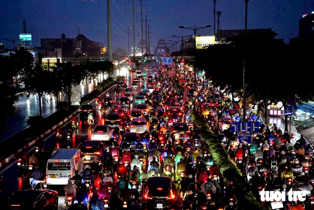 2 drainage projects underway to ease flooding near Ho Chi Minh City airport- Ảnh 1.
