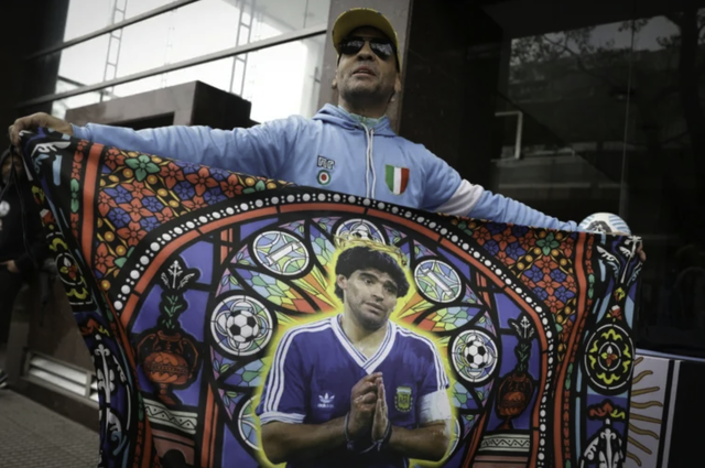Prosecutors in Maradona death trial seek sentences up to 12 years - Ảnh 1.