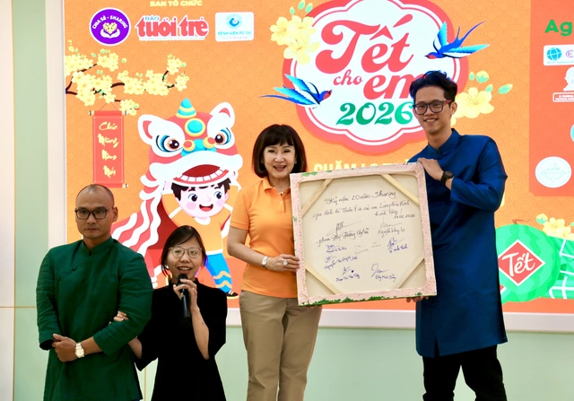 Tết cho em 2026 mang hơi ấm yêu thương đến làng Hòa Bình- Ảnh 4.