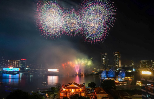 Ho Chi Minh City details 17 locations for Lunar New Year fireworks displays - Ảnh 1.