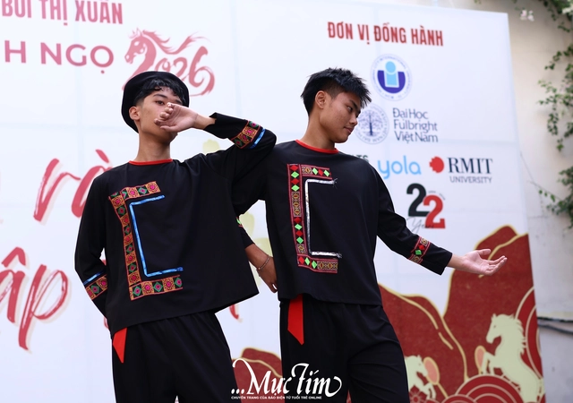 Khi Tết được làm nên từ bàn tay của những ‘nghệ nhân học trò’- Ảnh 7.