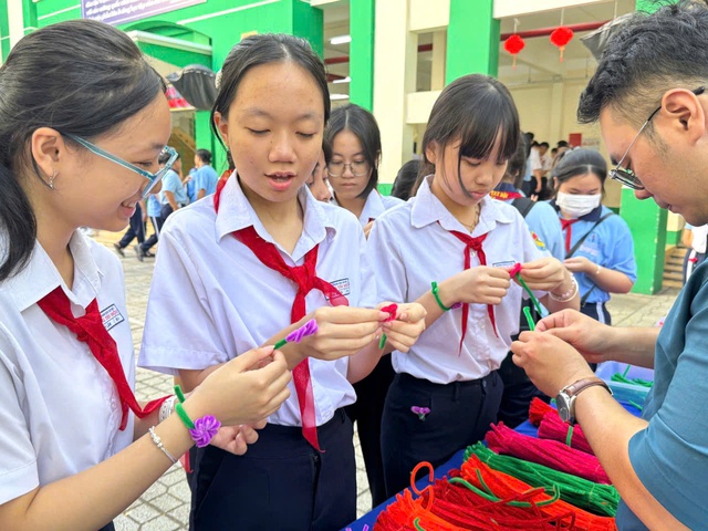 Quá vui hội xuân Bính Ngọ Trường THCS Thông Tây Hội, Trường THCS Hiệp Bình - Ảnh 2.