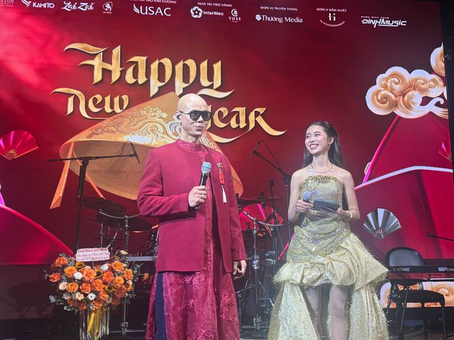 Phan Đinh Tùng kết hợp cùng GDucky trong ca khúc mừng năm mới Happy New Year- Ảnh 1.