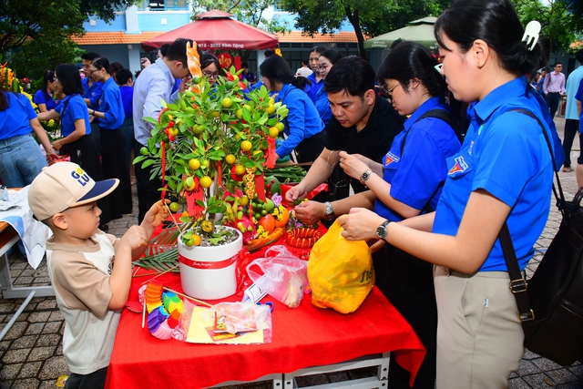 Sôi động Ngày hội Xuân và Tuổi trẻ phường Tân Định- Ảnh 3.