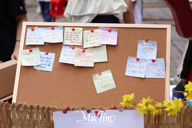 ‘Cháy’ sạch hơn 5.000 vé, hội xuân học trò rộn ràng như một phiên chợ Tết- Ảnh 24.