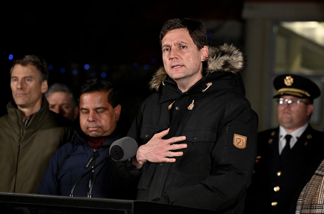 Canadian police identify 18-year-old woman as suspect in mass school shooting- Ảnh 1.