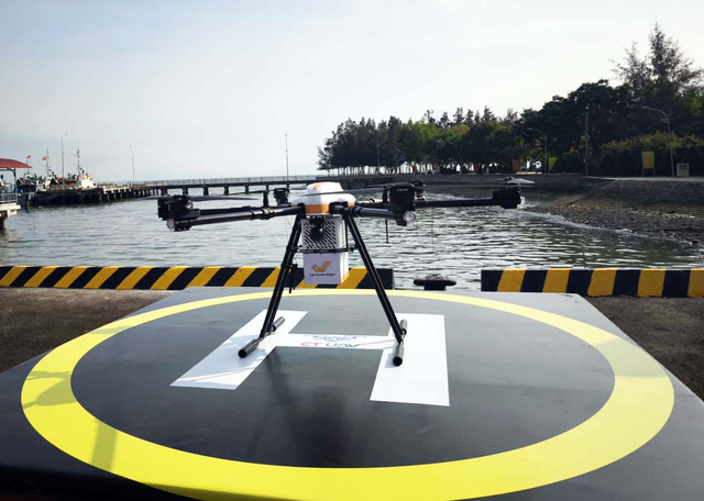 Ho Chi Minh City launches first cross-sea UAV postal route- Ảnh 3.