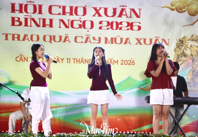 ‘Quẩy’ hết mình cùng Hội xuân Trường THPT Châu Văn Liêm (Cần Thơ)- Ảnh 11.