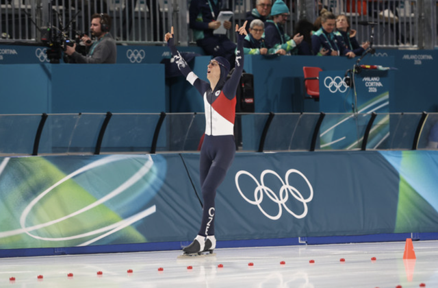 VĐV 19 tuổi lập kỳ tích cho trượt băng Cộng hoà Czech tại Olympic 2026 - Ảnh 2.