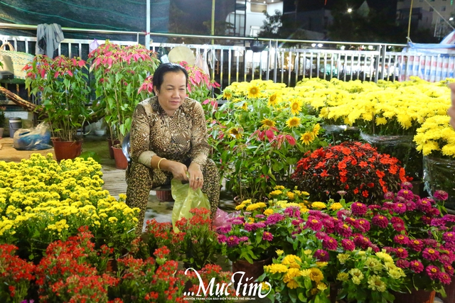 Chợ hoa giáp Tết Cần Thơ: Giá cả ổn định, tấp nập người ghé mua- Ảnh 7.