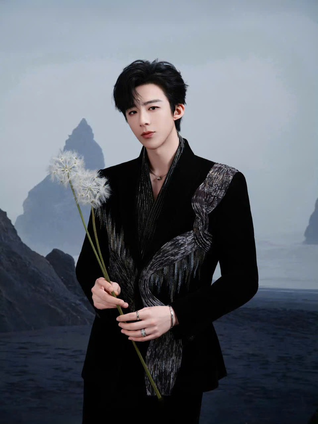 Lưu Vũ Ninh thăng hoa sự nghiệp, vượt trội hơn Trương Lăng Hách, Đinh Vũ Hề ở điểm này - Ảnh 1.