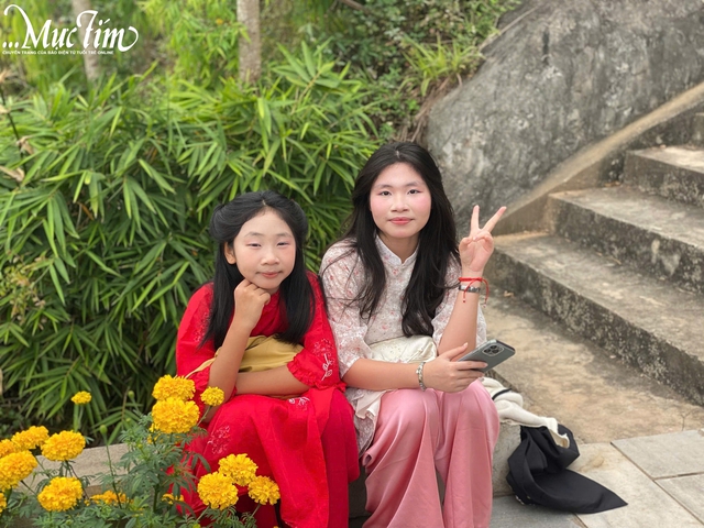 Người người xúng xính du xuân mùng 1 Tết- Ảnh 4.