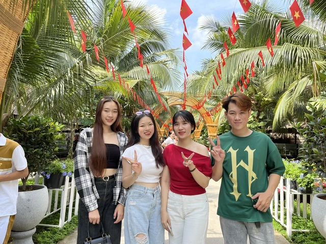 Du xuân Cần Thơ: Vì sao miệt sông nước Phong Điền khiến giới trẻ thích mê?- Ảnh 7.