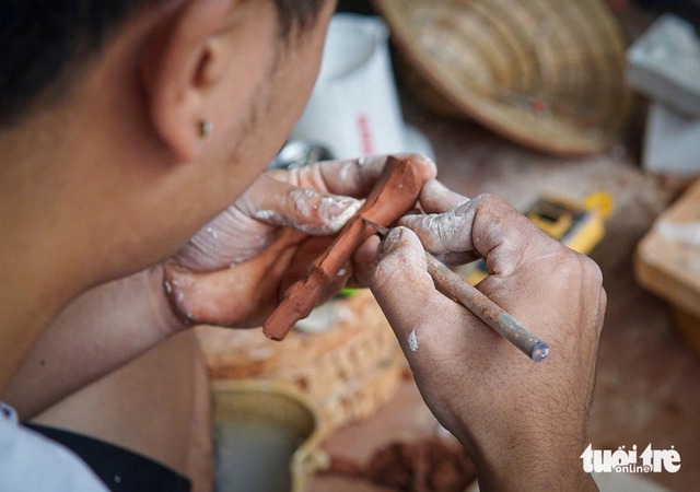 Vietnamese artisan works to revive 500-year-old Thanh Ha pottery tradition- Ảnh 1.