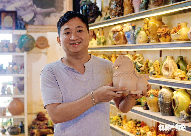 Vietnamese artisan works to revive 500-year-old Thanh Ha pottery tradition- Ảnh 2.