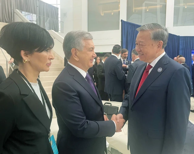 Vietnam’s General Secretary To Lam meets with foreign leaders on sidelines of Board of Peace meeting - Ảnh 1. Vietnam’s General Secretary To Lam meets with foreign leaders on sidelines of Board of Peace meeting - Ảnh 1.