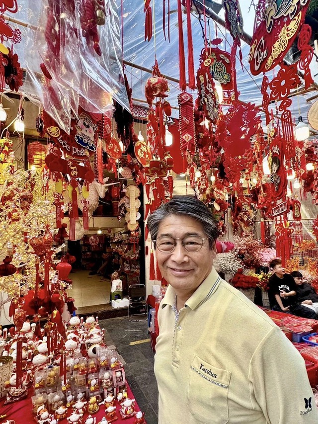 Japanese ambassador embraces Vietnamese Tet through travel, cuisine, culture- Ảnh 1. Japanese ambassador embraces Vietnamese Tet through travel, cuisine, culture- Ảnh 1.