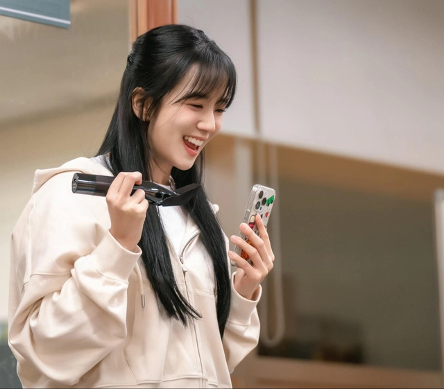 Màn tái xuất đầy hứa hẹn của Jisoo (BLACKPINK) trong lĩnh vực diễn xuất- Ảnh 3. Màn tái xuất đầy hứa hẹn của Jisoo (BLACKPINK) trong lĩnh vực diễn xuất- Ảnh 3.