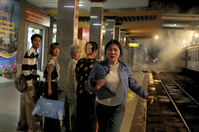 Uyển Ân thấy… mắc ói khi nhìn lại hình ảnh của mình trong phim Nhà mình đi thôi - Ảnh 1.