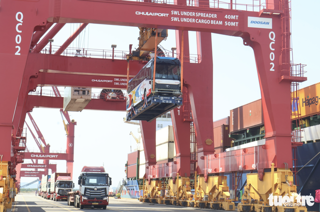 Vietnam’s THACO opens 3 factories, ships 500 containers of goods - Ảnh 2.