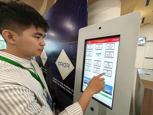 Digital push reshapes daily life in Vietnam, but cyber risks mount- Ảnh 1. Digital push reshapes daily life in Vietnam, but cyber risks mount- Ảnh 1.