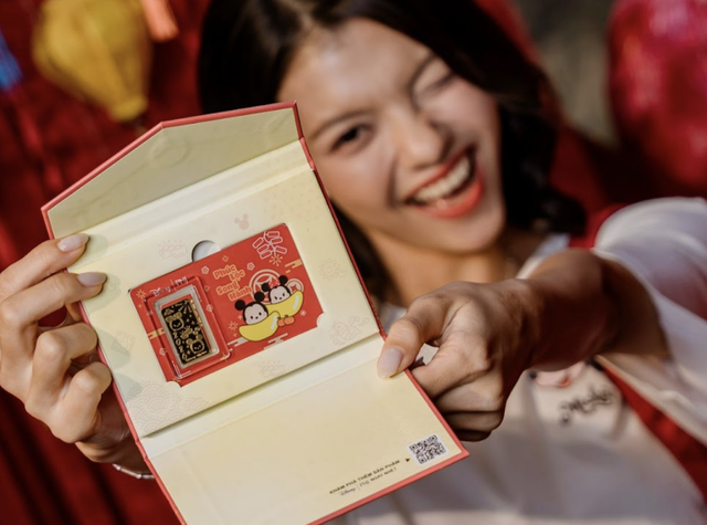 Vietnamese brave rain to buy gold on God of Wealth Day- Ảnh 6.