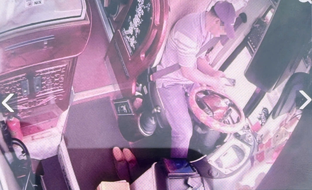 120 drivers fined for using phones on expressway in Vietnam in the past year- Ảnh 1. 120 drivers fined for using phones on expressway in Vietnam in the past year- Ảnh 1.