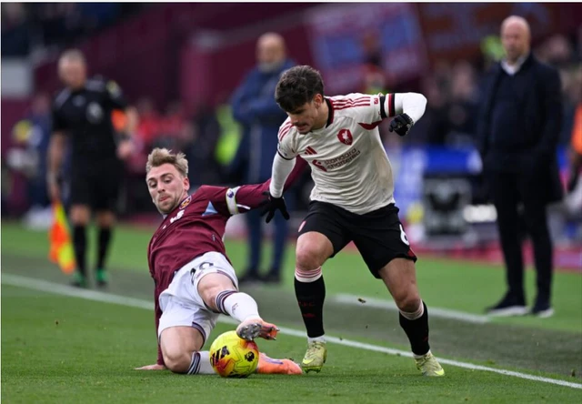 Liverpool đấu West Ham: Búa tạ liệu có tạo bất ngờ?- Ảnh 1. Liverpool đấu West Ham: Búa tạ liệu có tạo bất ngờ?- Ảnh 1.