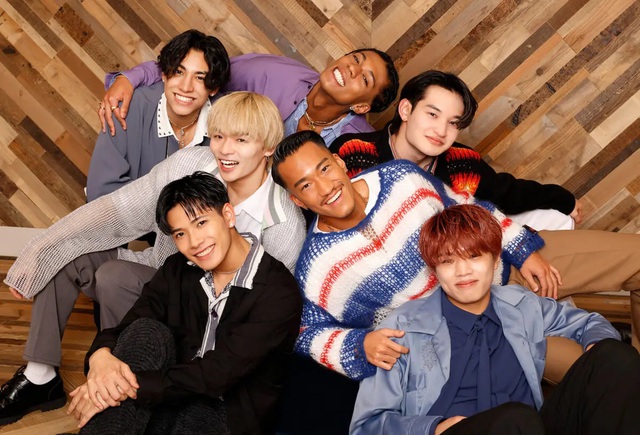 Đông Nhi biểu diễn cùng nhóm Psychic Fever tại Lễ hội Việt - Nhật- Ảnh 3.