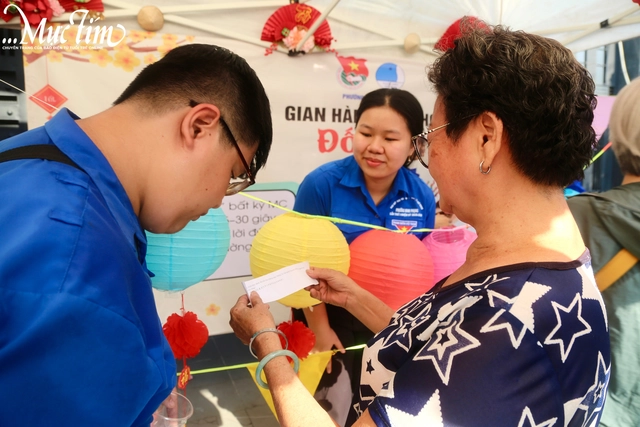 Đặc sắc lễ hội Nguyên tiêu của người Hoa tại phường Minh Phụng - Ảnh 8.