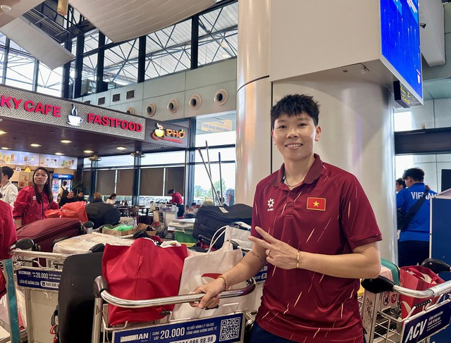 Vietnam women’s football team departs for 2026 AFC Asian Cup in Australia - Ảnh 1. Vietnam women depart for Australia for 2026 Asian Cup finals - Ảnh 1.