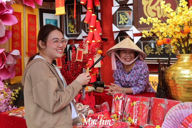 Tết Bính Ngọ 2026, teen xin chữ gì tại Phố Ông đồ?- Ảnh 2.