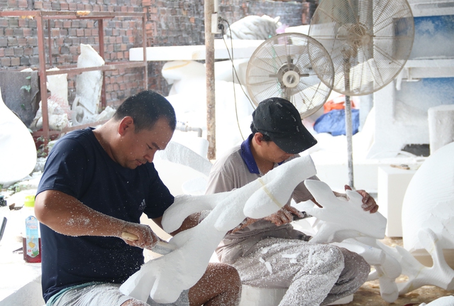 Bí mật hậu trường Linh vật Bính Ngọ trước giờ lên phố- Ảnh 4. Bí mật hậu trường Linh vật Bính Ngọ trước giờ lên phố- Ảnh 4.