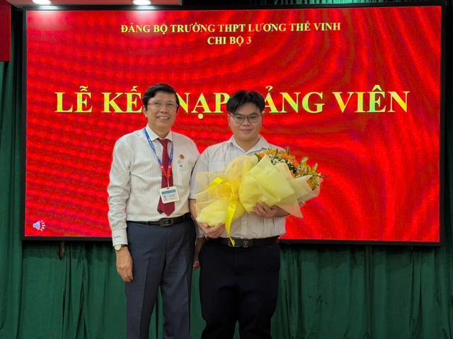 Từ học sinh giỏi văn cấp quốc gia đến đảng viên trẻ của Trường THPT Lương Thế Vinh - Ảnh 1.