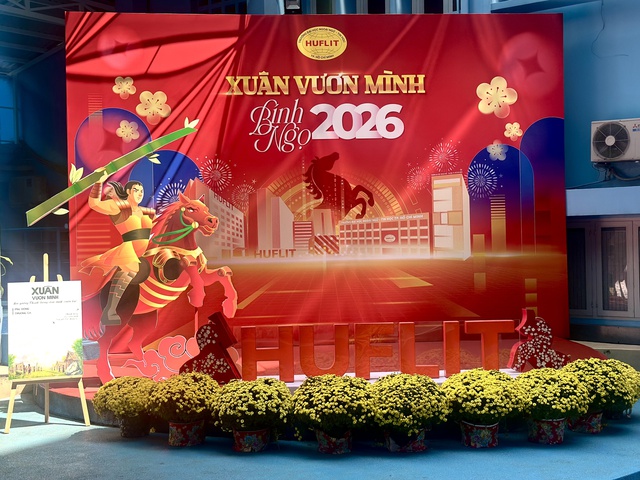 Ngắm không gian check-in Tết ngập tràn sắc đỏ ở các trường đại học- Ảnh 13.