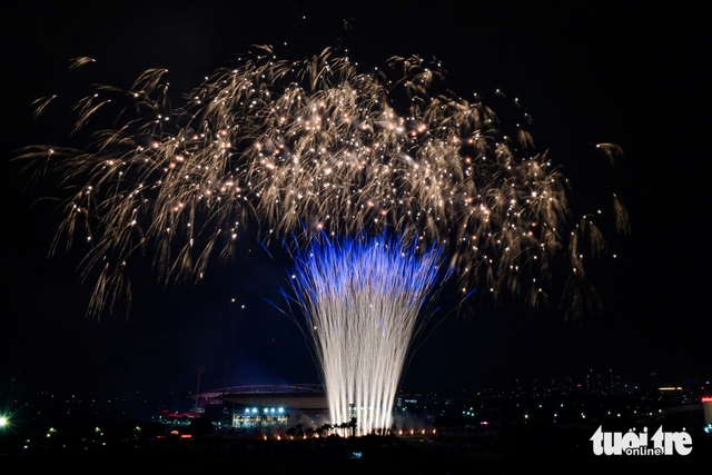 Hanoi to stage 34 fireworks displays on Lunar New Year’s Eve - Ảnh 1.