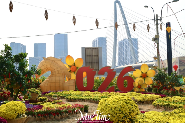 Lộ diện linh vật ngựa vàng, ngựa bạc tại vườn hoa ga Ba Son- Ảnh 11.