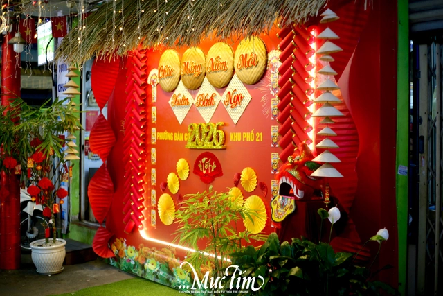 Dạo hẻm nhỏ ở TP.HCM, thấy Tết đang đến thật gần- Ảnh 13.