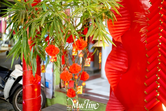 Dạo hẻm nhỏ ở TP.HCM, thấy Tết đang đến thật gần- Ảnh 14.