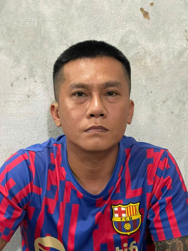 Vietnam police arrest 2 suspects in armed bank robbery- Ảnh 4.