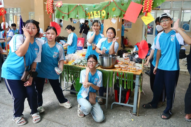 Rộn ràng Hội xuân Bính Ngọ 2026 tại Trường THPT Bình Chiểu - Ảnh 8.