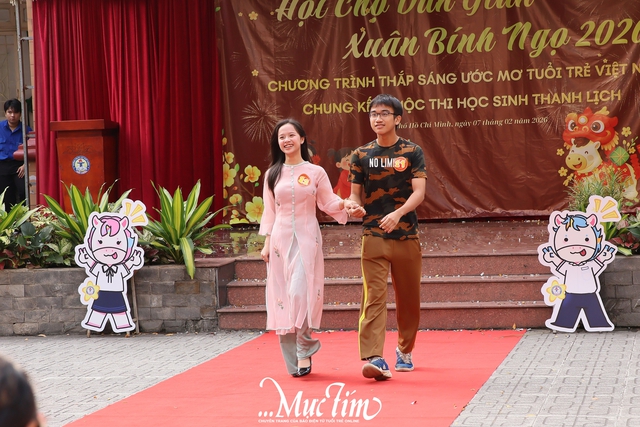 Gặp gỡ nam sinh và nữ sinh thanh lịch tại hội xuân Trường THPT Thủ Thiêm - Ảnh 9.