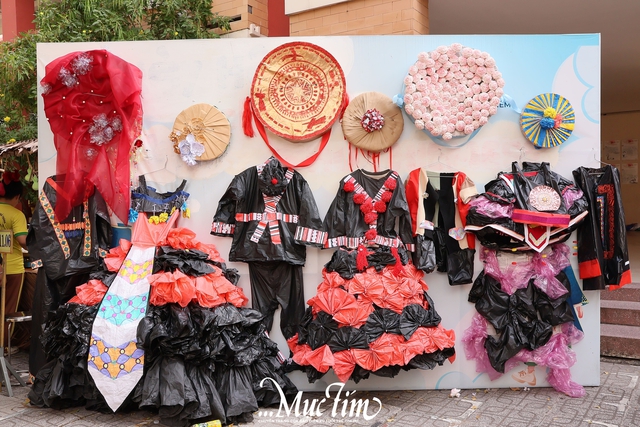 Gặp gỡ nam sinh và nữ sinh thanh lịch tại hội xuân Trường THPT Thủ Thiêm - Ảnh 13.