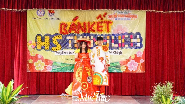 Gặp gỡ nam sinh và nữ sinh thanh lịch tại hội xuân Trường THPT Thủ Thiêm - Ảnh 20.