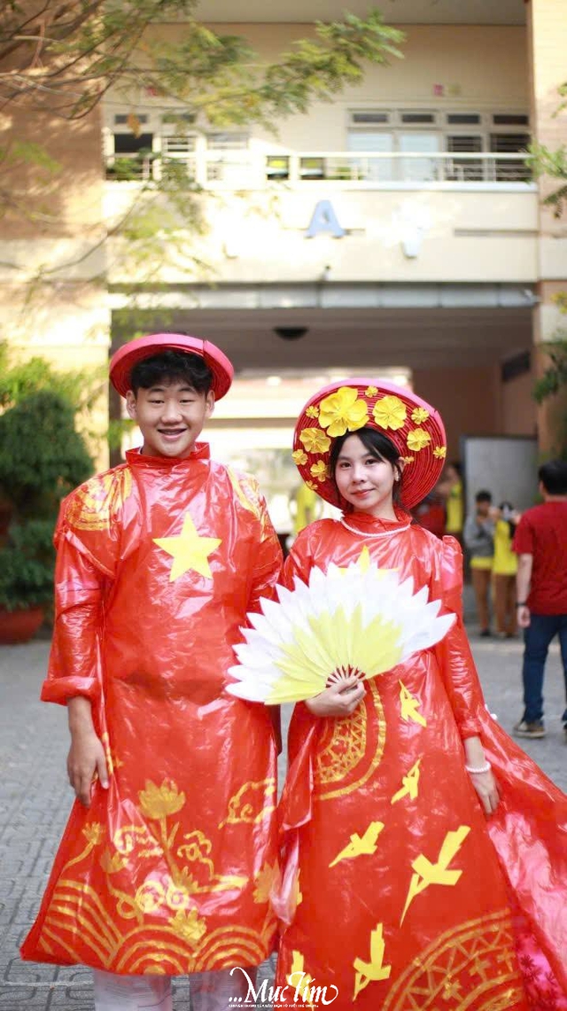 Gặp gỡ nam sinh và nữ sinh thanh lịch tại hội xuân Trường THPT Thủ Thiêm - Ảnh 21.