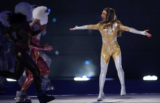 Những khoảnh khắc ấn tượng tại lễ khai mạc Thế vận hội mùa đông 2026 - Ảnh 4.