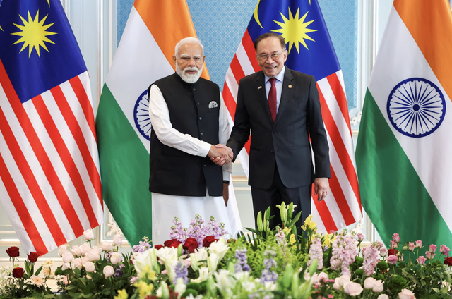 India's Modi visits Malaysia to boost trade, security ties 
- Ảnh 1.