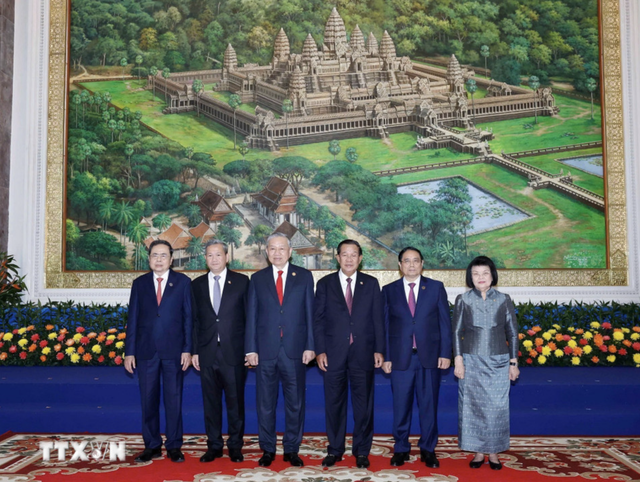 Vietnam, Cambodia exchange multiple cooperation agreements
- Ảnh 1.