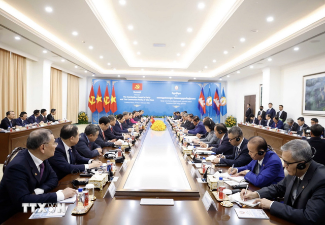 Vietnam, Cambodia exchange multiple cooperation agreements
- Ảnh 2.