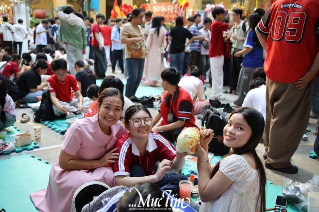 Rực rỡ sắc xuân tại THPT Tây Thạnh với 68 gian hàng sáng tạo - Ảnh 17.